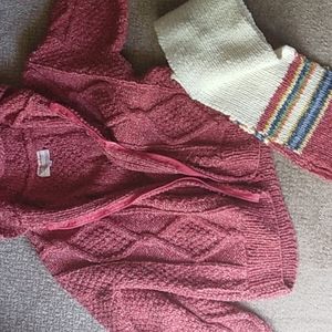 Beautiful Purple Mountain sweater.